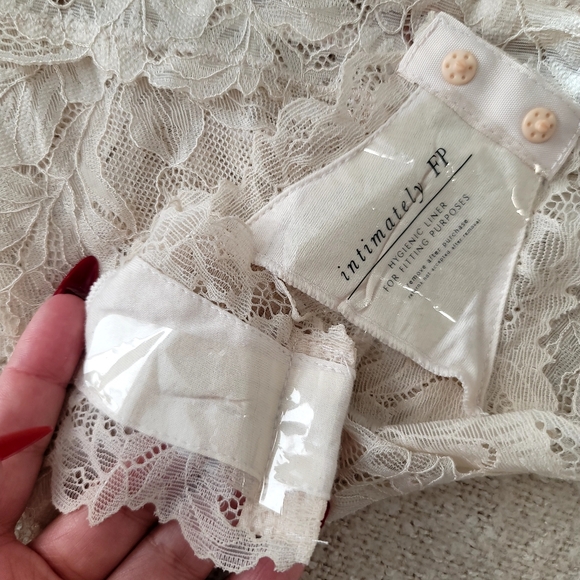 Free People Floral Bodysuit Large  Romantic Bell Sleeve | Western Gothic Nwot - Picture 14 of 17